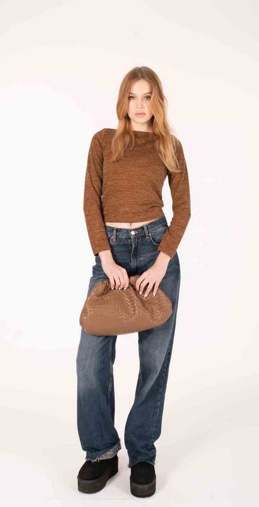 The neckline shirt